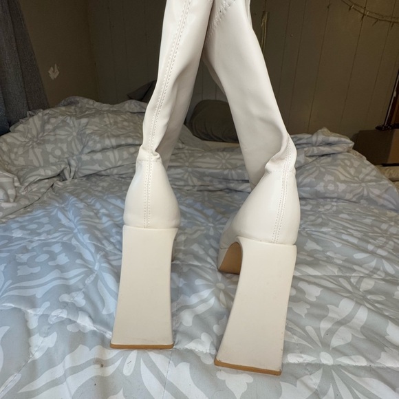Women's White Platform Boots - EGO - Picture 6 of 8
